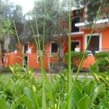 Sofia מלון דירות בוקארי